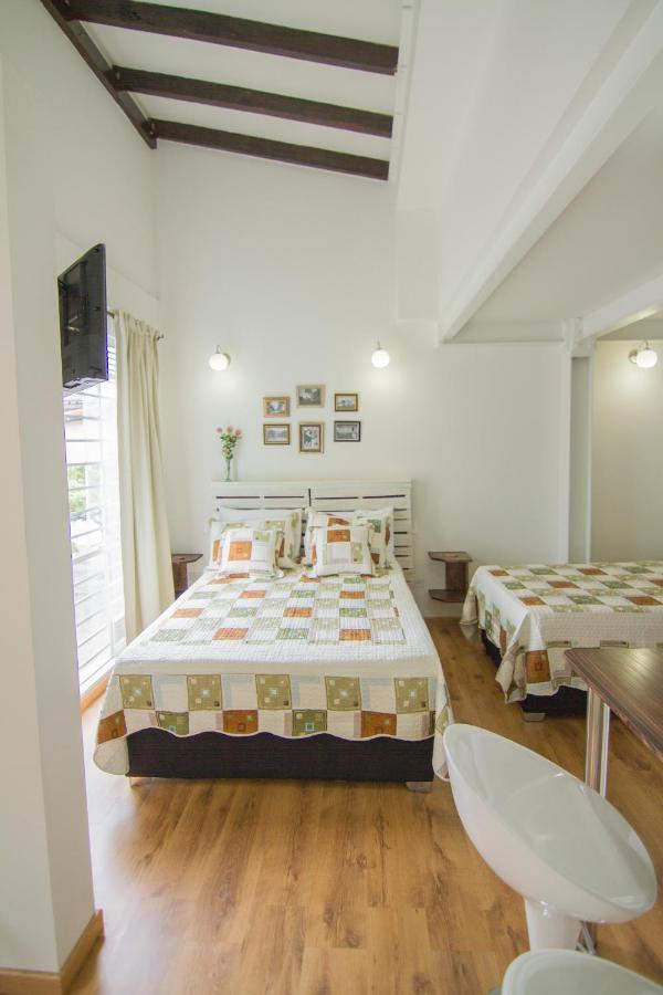 Studios Jovita House Калі Екстер'єр фото